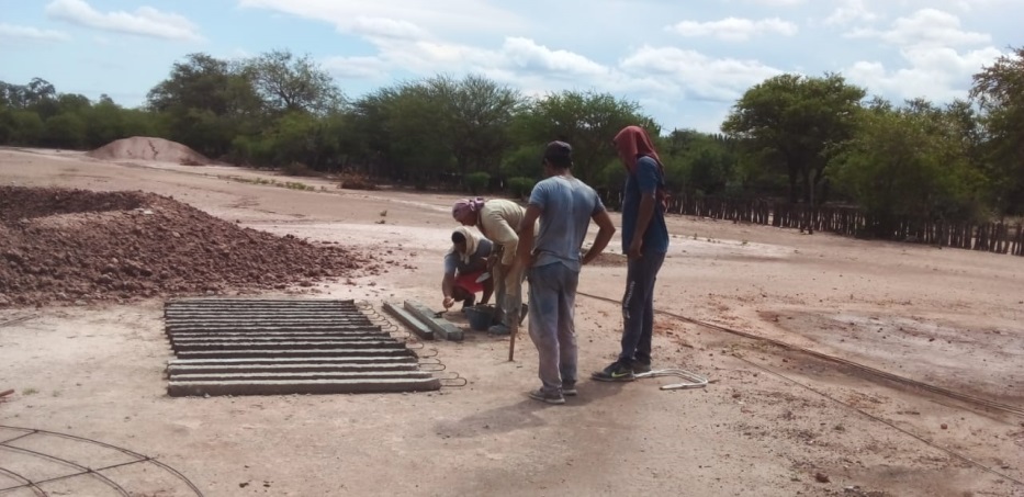 2 cisterna construccion de piezas con hierro 8 parantes tapa